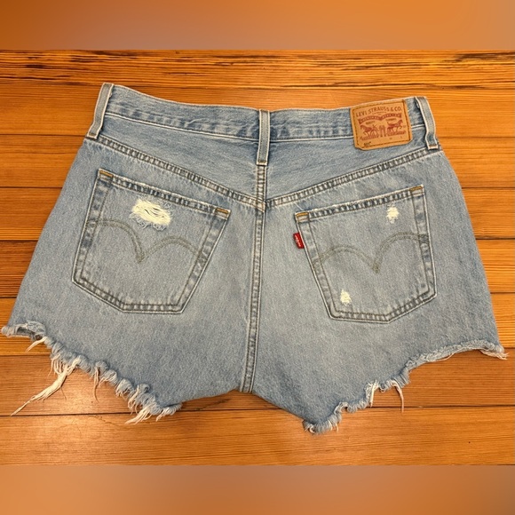 Levi’s 501 High Rise Med Wash Denim Shorts Sz 29 - Picture 2 of 9